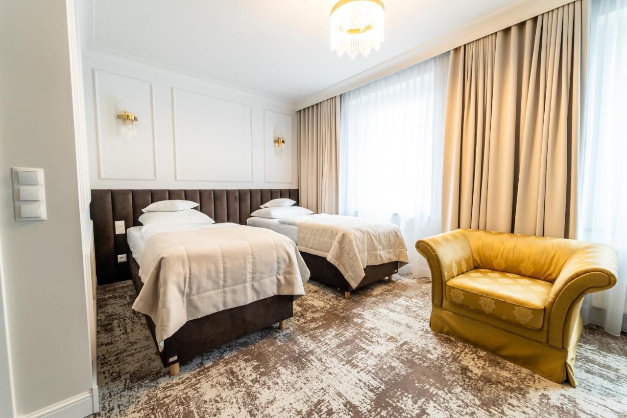 Hotel Piast Ополе Екстер'єр фото